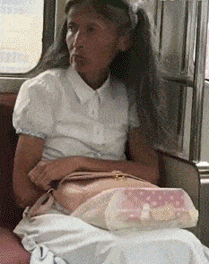 搞笑段子今天刷手机,看到许多女孩都叫这酱那酱的,什么小奶酱,甜甜