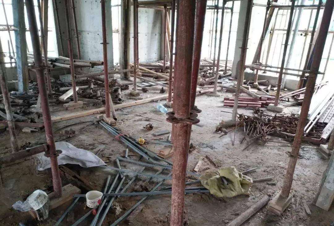 安全人“看着”都舒服的图片