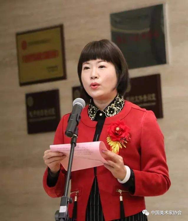 敦煌市委常委,宣传部长马慧君主持开幕式