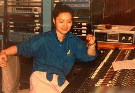 曾红过毛阿敏,破产被亲弟打成脑震荡,62岁靠做保姆养女儿