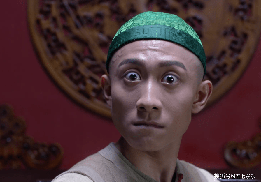 衣服|新《鹿鼎记》有多雷人？太监衣服上绣龙，公主穿宫女衣服！