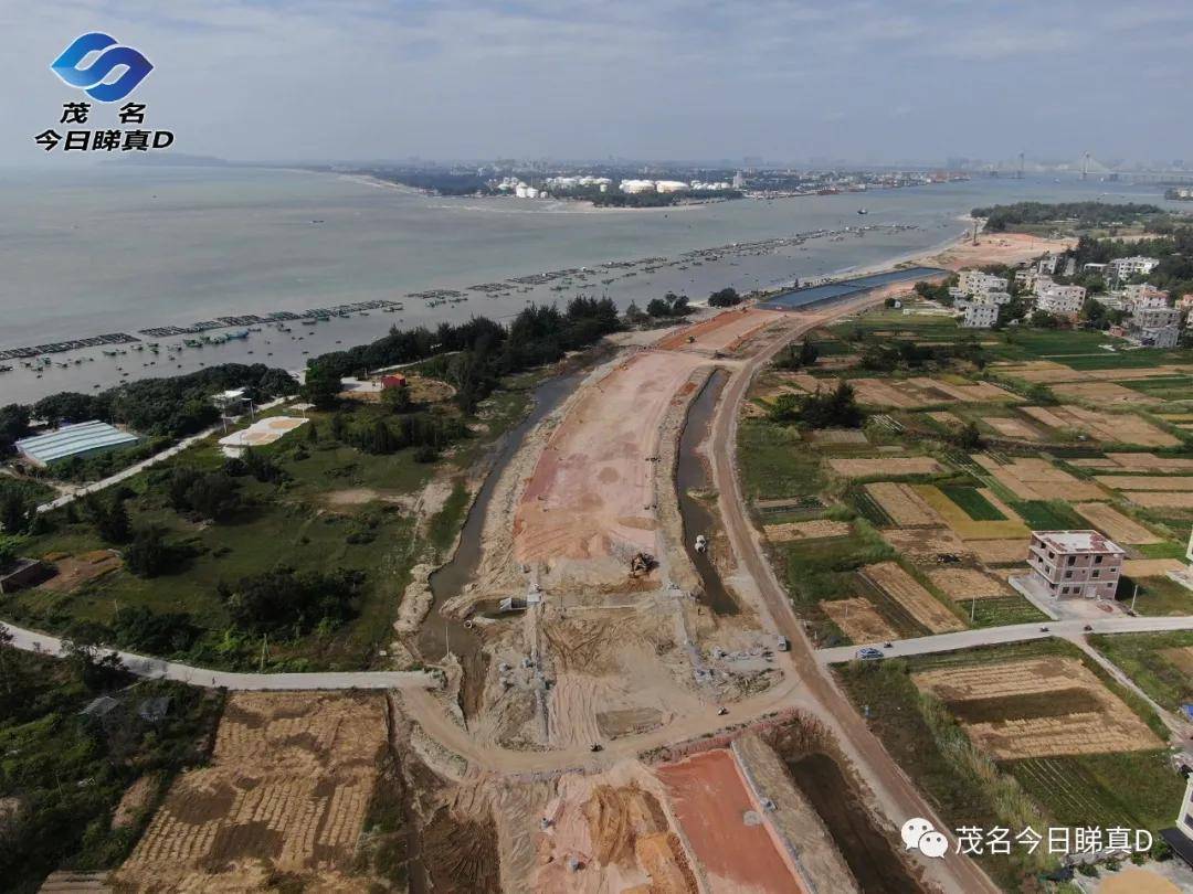 广东滨海旅游公路茂名109公里先行段,开工将近一年,变化啥样了?