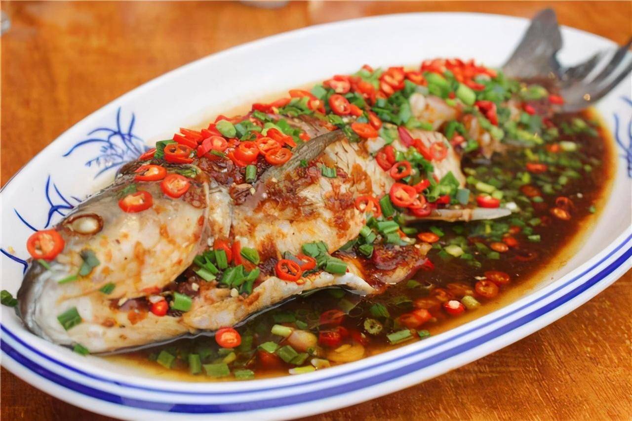这才是重庆“过水鱼”的正宗做法，很多人还搞不懂，看大厨如何做_哔哩哔哩_bilibili