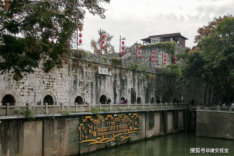 原创距今600多年的南京城墙东水关,走水控水,藏兵防御,南京最大的一座