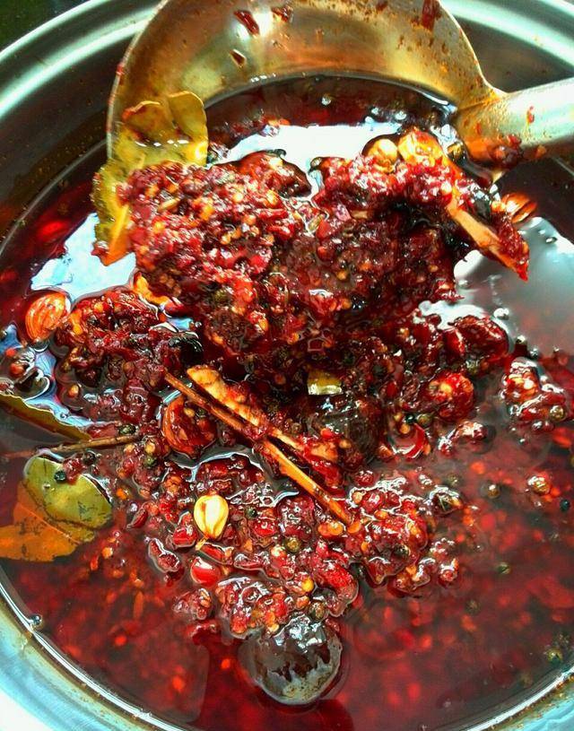 重庆火锅底料配方与制作过程 ca67abc2fb674081887cea60d7b0badf.jpeg