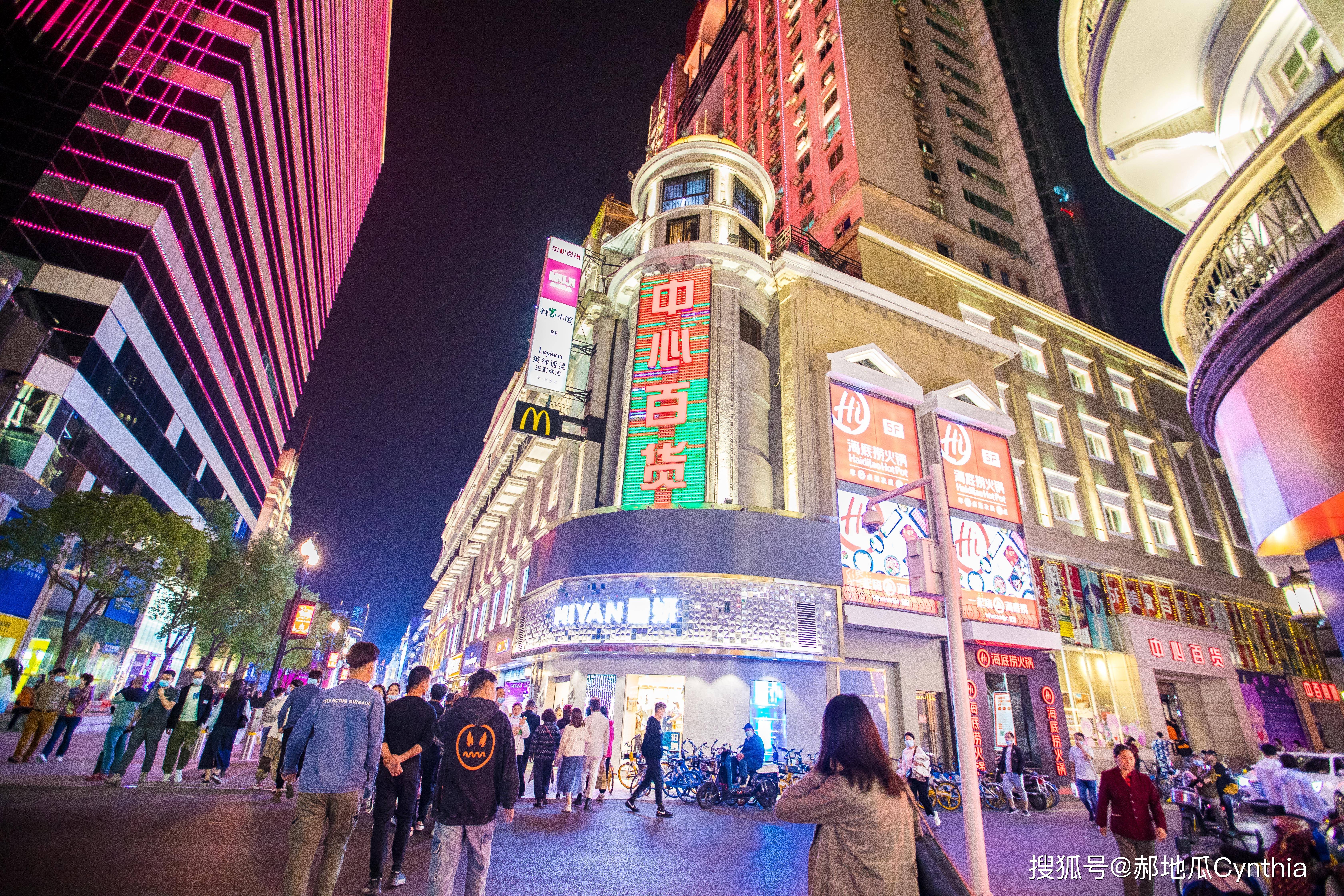 武汉这条街有什么魅力，超越北京、上海成为天下第一步行街