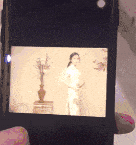 原创
妹子一言不合就劈叉,你让旁边的大叔情何以堪?