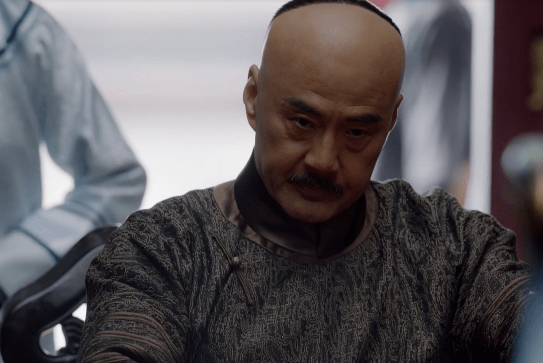 韦小宝|?新《鹿鼎记》被误会了！皇帝廉价龙袍有深意，与吴三桂造反呼应