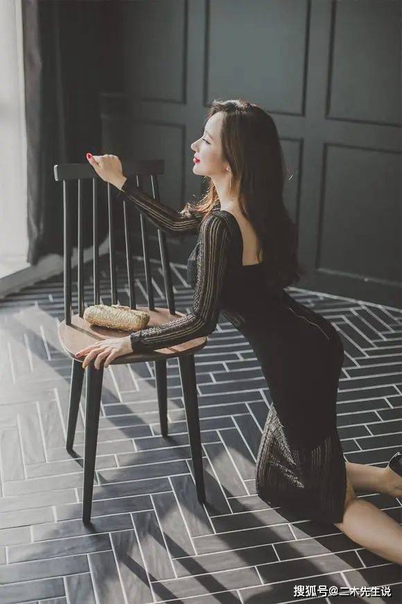 韩国美女李妍静,娇羞之中所带的那一抹忧伤
