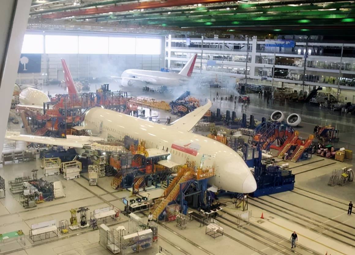 787波音飞机完整故障视频 237c0784b0c64eee8ba77bb19850609e.jpeg