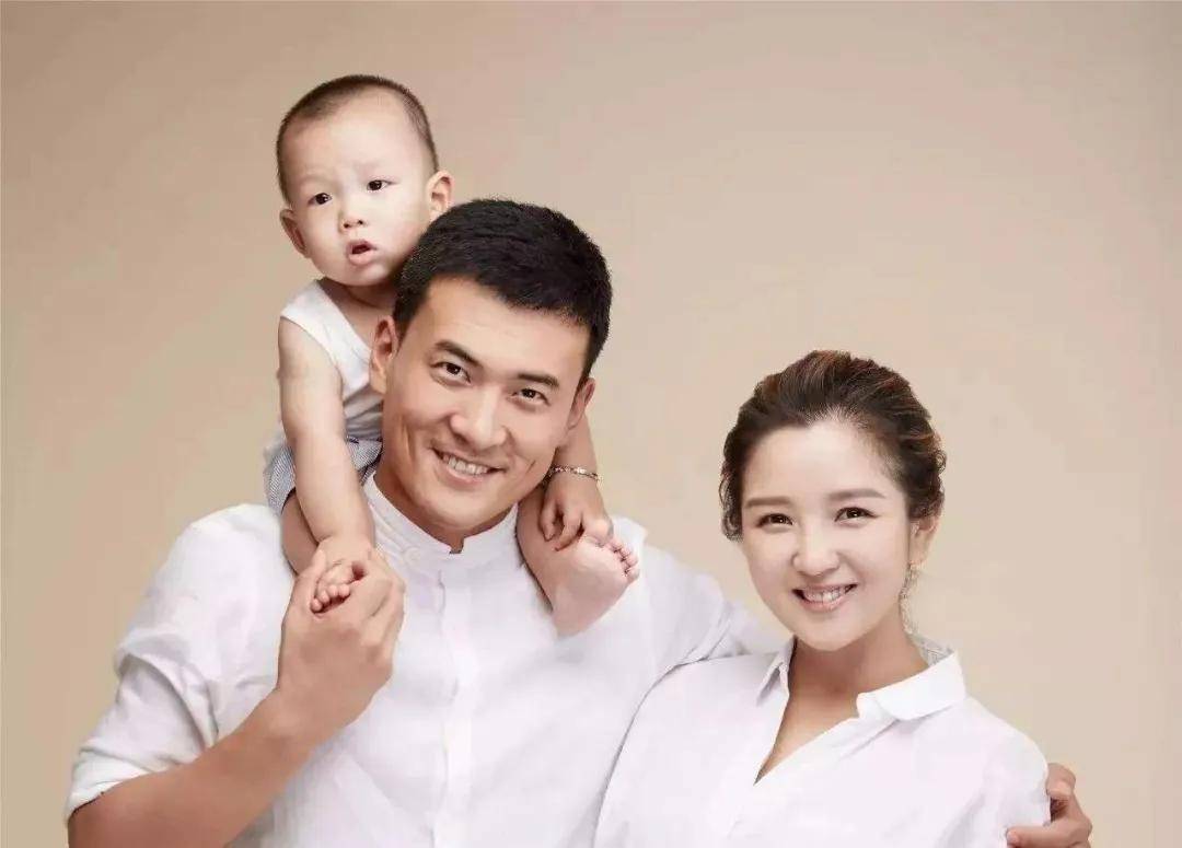何潔與前夫雙雙出軌，嫁給不如前夫離婚的刁磊，五年生三胎後直呼養不起 娛樂八卦吃瓜 第4张