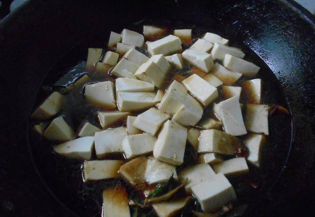 炖豆腐的做法怎么炖好吃 fced5f634a32461d97388b62a8a124a0.jpeg