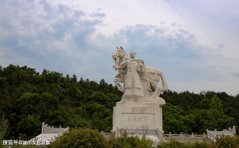 在黄陂,木兰一般被当地人尊称为木兰将军,原本姓朱,生活在隋末唐初,生