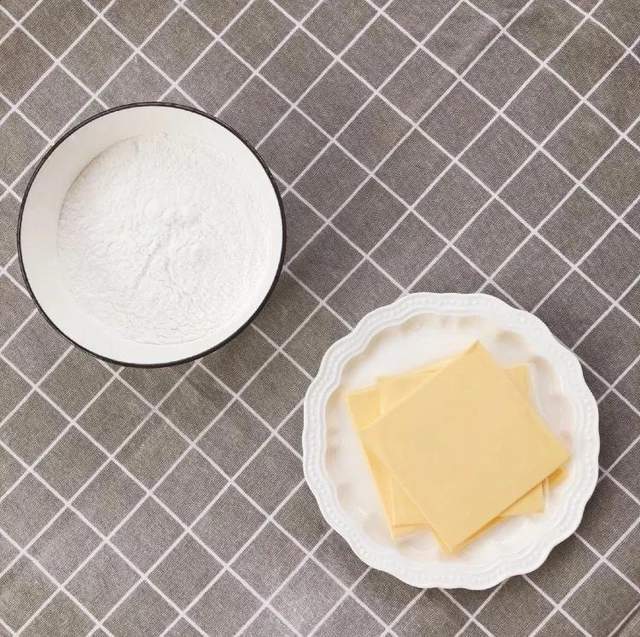 糯米要泡多久才可以磨水磨糯米粉 ffb757a1cd92406387e5a54d1074fb16.jpeg