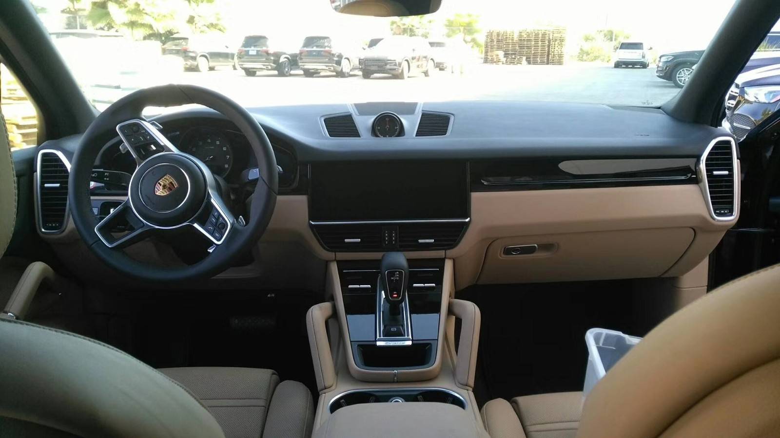 全新20款保时捷卡宴奢华suv 现车回馈价