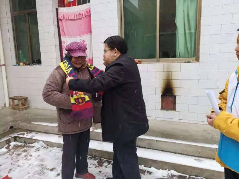 "陕西好人"王有平赴范家寨镇"雪中送炭"