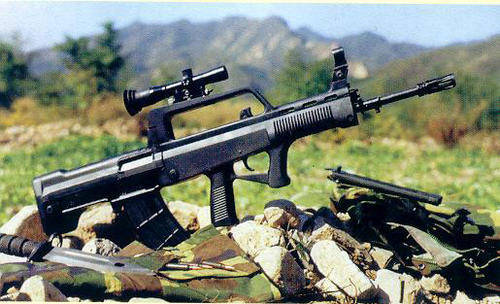 95式步枪:我军步兵制式枪械,很少配有光学瞄准镜