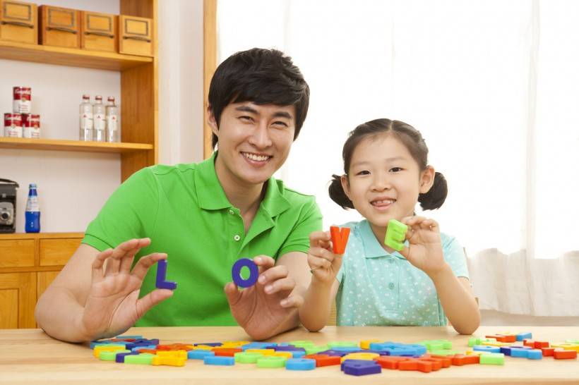 世界上的天才小孩 8267d3bee3054043ba8527fee16c9012.jpeg