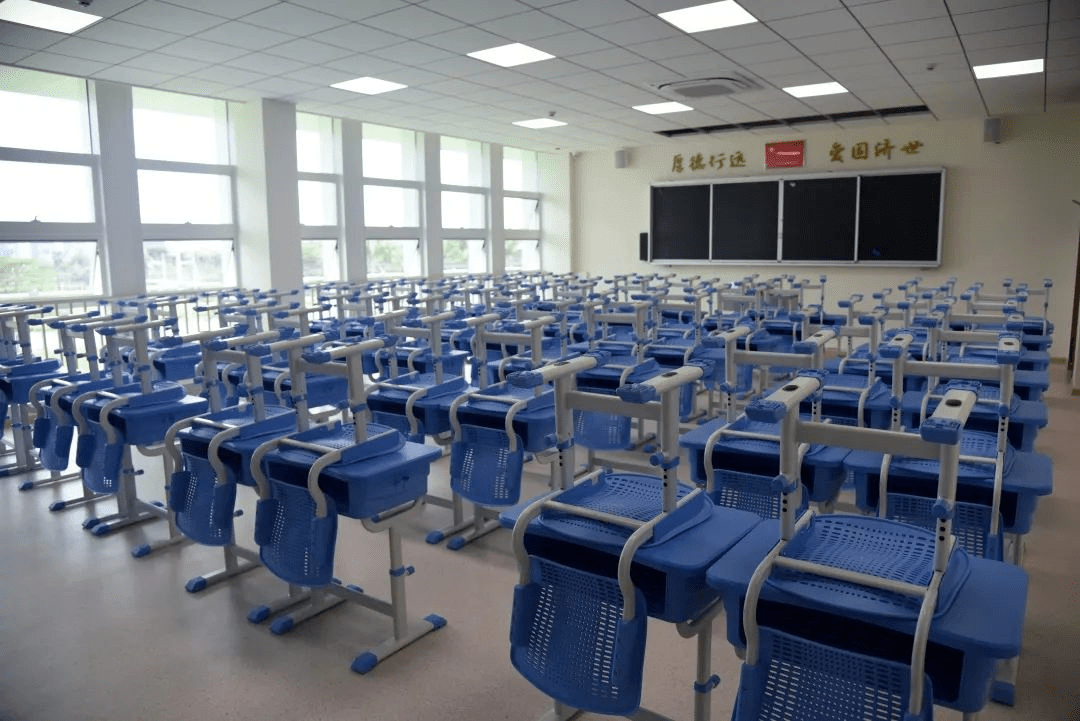 迪茵公学明年扩招4000人,学费继续涨!一起走进迪茵公学看看