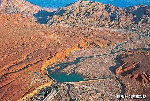 塔里木盆地有几条河 cc346d59dab04ddbb08a5f14de576a74.jpeg