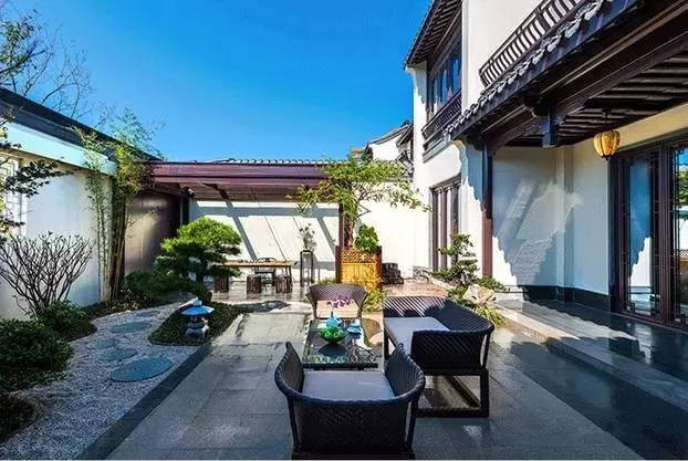 玩转庭院:11个“中式庭院”设计案例,院子这样造几十年不落伍-搜狐大视野-搜狐新闻