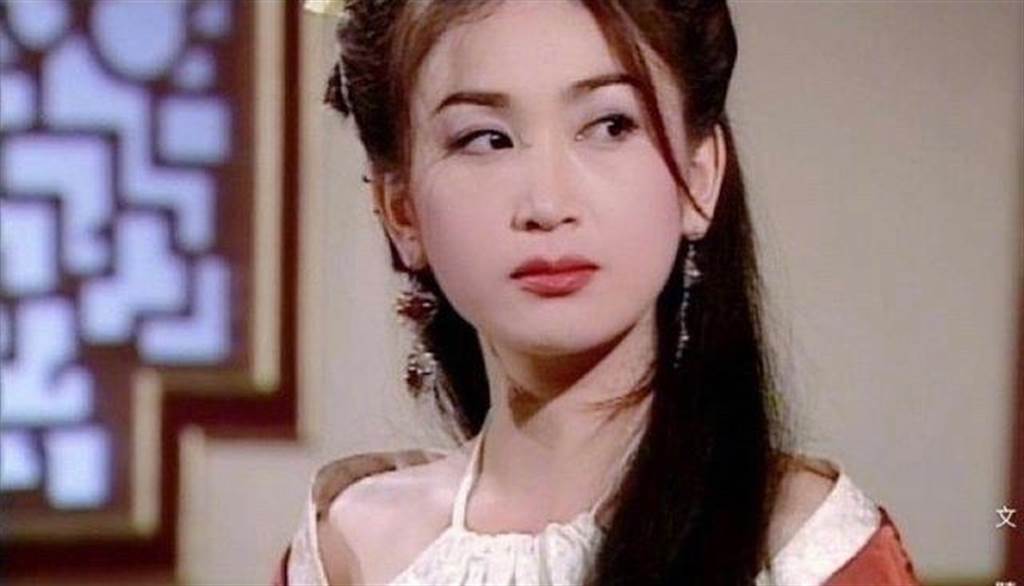 温碧霞年轻时的美貌令人惊艳.