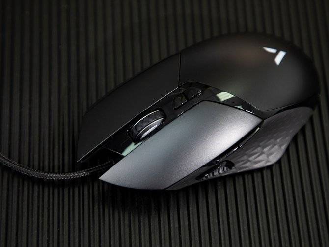 按键|自定义炫彩RGB 简单实用驱动 雷柏VT30电竞游戏鼠标体验评测