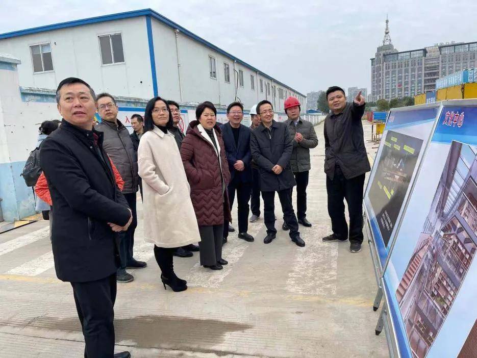 微靖江江苏省文旅厅领导来靖江考察滨江新城项目