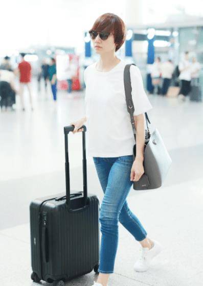 深色衣服褪色怎么洗更好 45874ac60c734bc3a32b2211bf4d0c10.jpeg