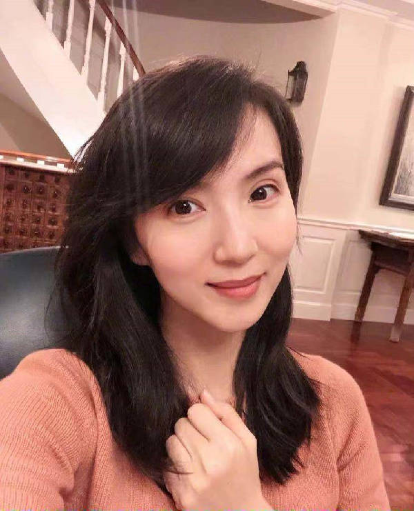 萬人迷陳好巔峰期嫁大20歲百億富豪，消失17年到底怎麼了？41歲曬照風情萬種 娛樂八卦吃瓜 第4张