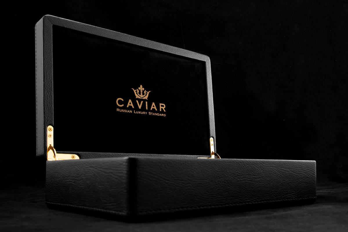 乔布斯|Caviar 推出乔布斯纪念版 iPhone 12 Pro：售价四万起步