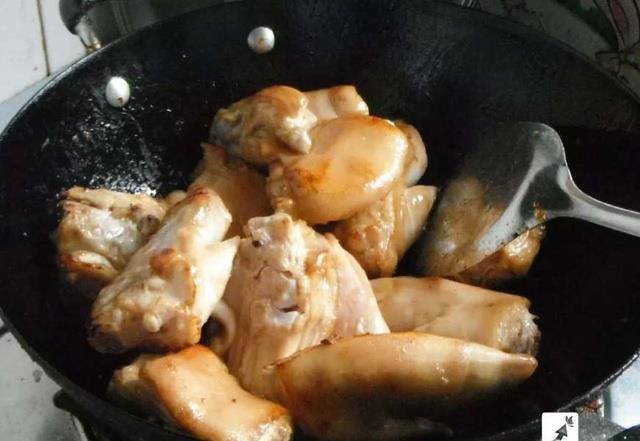 猪脚怎么煮烂又快 4774bc0c6303420b8f0cd79ffa2ab4fd.jpeg