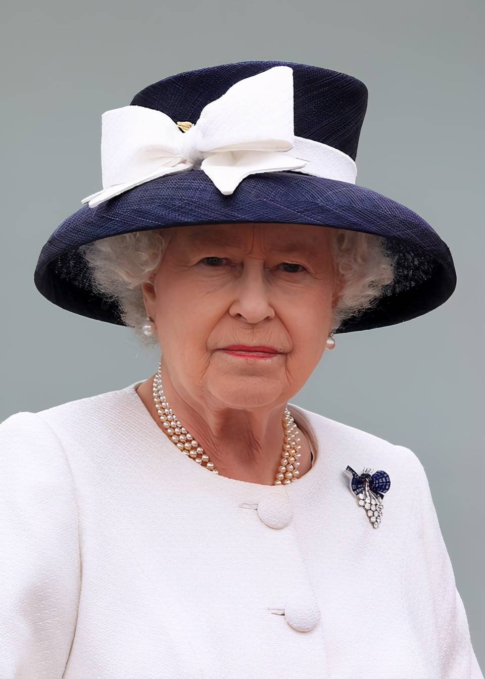 王室胸针收藏大户是她!英女王最爱用胸针暗示心意