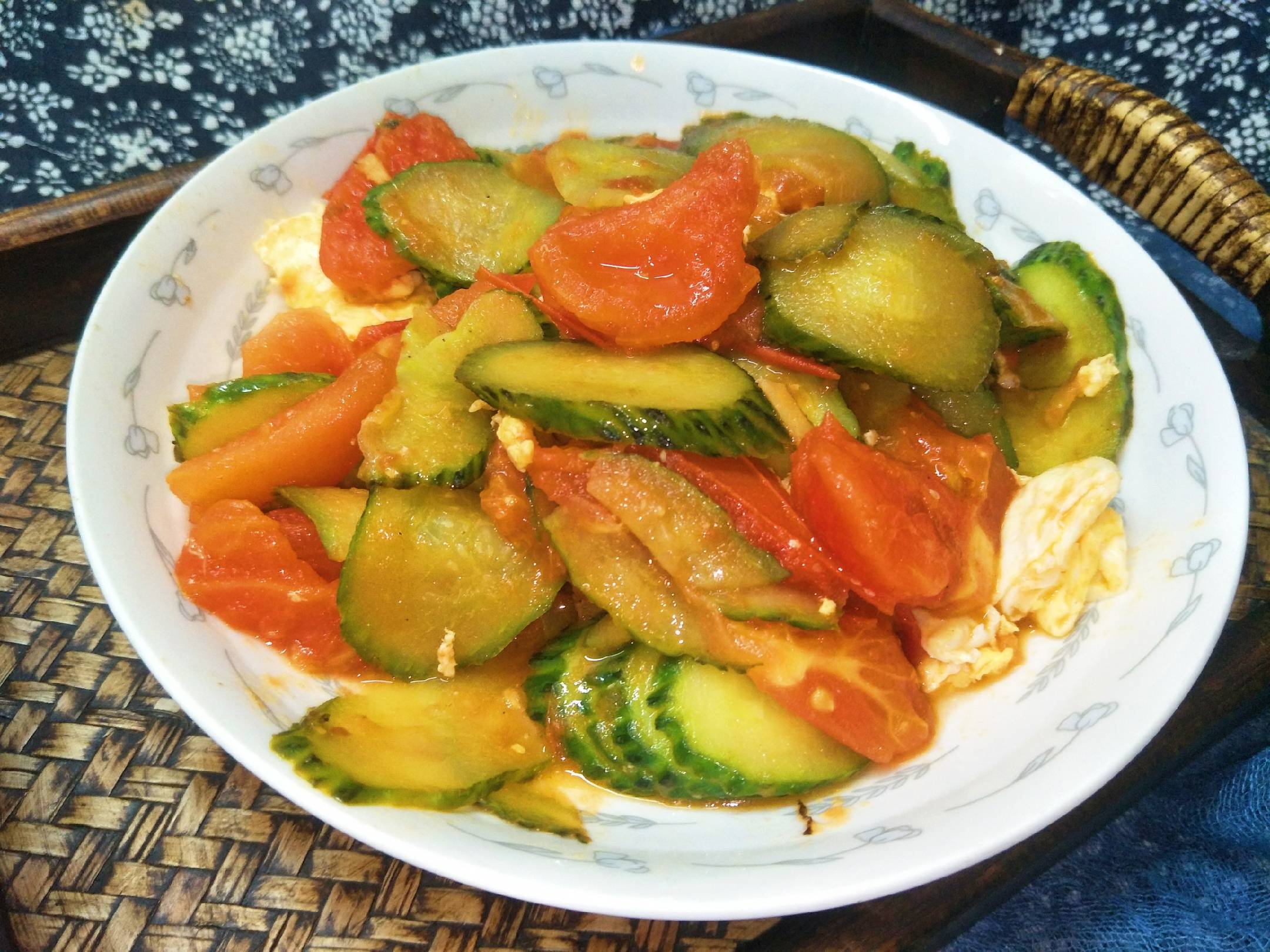 原创西红柿炒黄瓜,记住放菜顺序,出锅软嫩鲜香,清脆好吃
