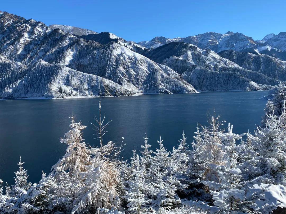 打卡昌吉在天山天池感受现实版的童话世界