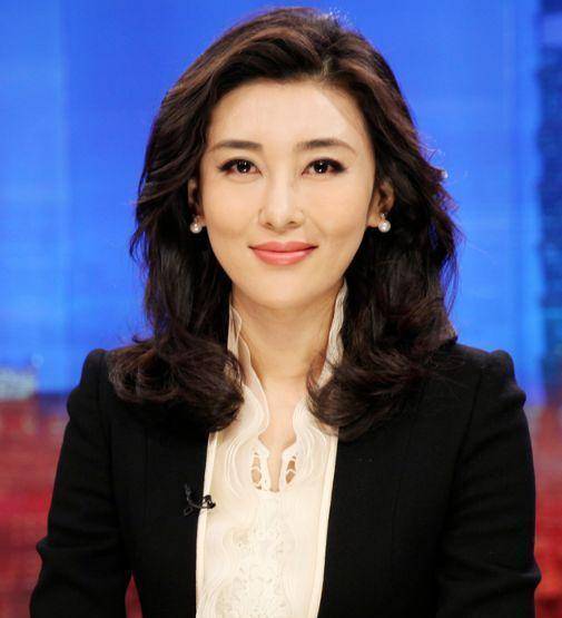 央视主持人海霞与康辉关系被"揭秘",网友:你们"藏"的太深了