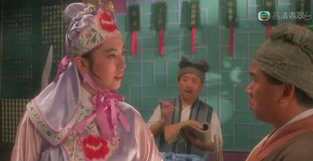 王祖贤清纯脱俗,凭借着《倩女幽魂》,《东成西就》,《青蛇》等多部