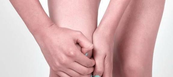 膝盖滑膜炎的症状图片 d3b8a182f2654d37a852190f4e9e6408.jpeg