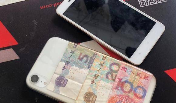 苹果手机家人共享怎么弄 d992ec81b5fd4d9a9fe5d9c5dc5559d3.jpeg