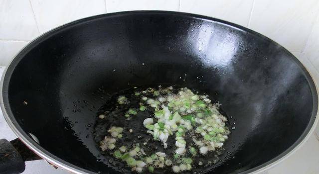 笋干泡发的正确方法及出成率 e54c4a9159e14eee91317eb6fa68083e.jpeg