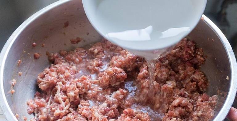 猪肉怎么吃不硬 68bd542b53f4482b83c89b0e6be6779c.jpeg