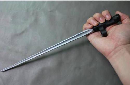 原创世界上最毒的刺刀-中国56式三棱刺刀