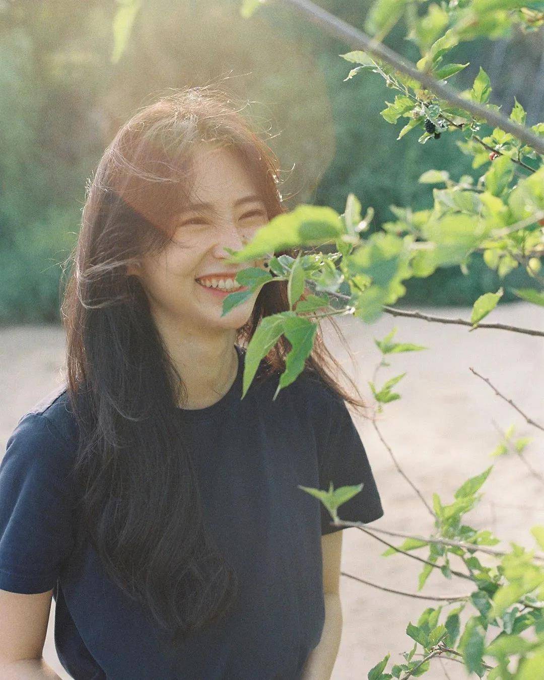 拍照如何笑起来好看的技巧 f752040d3c704bd0a18d86ddc66aa372.jpeg