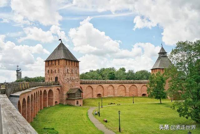 俄罗斯最古老城堡 护卫的小城是古俄罗斯国起始