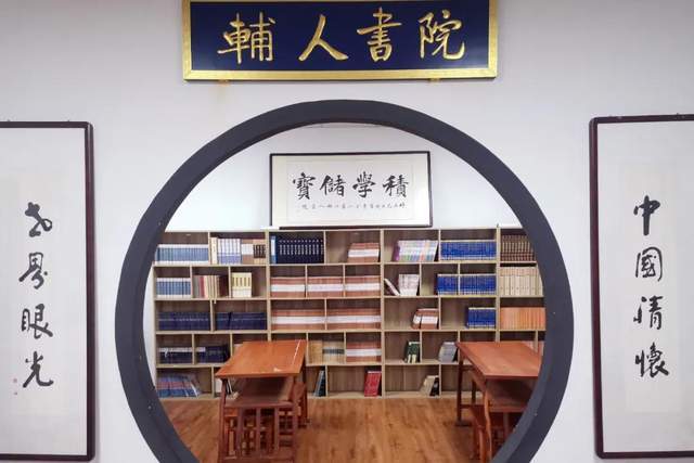 2021年鄂州人口_鄂州高中2011年毕业照