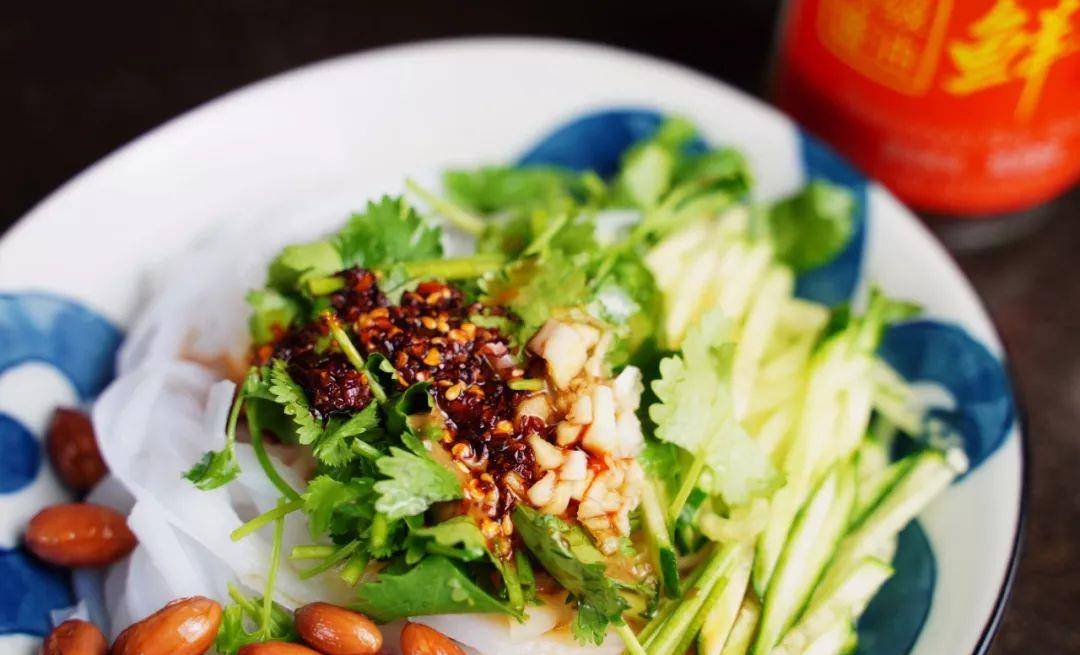 在家怎么做凉拌凉粉 e449cdac88bb45c5b374e660b2078fd1.jpeg