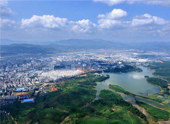 河池2020GDP_中国gdp变化图