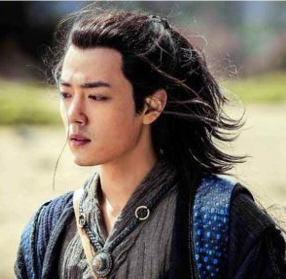 狼殿下》刚播完，肖战再传好消息，新作品将开播备受期待_大陆