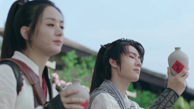谢允周翡初次约会,梅见青梅酒成亮点
