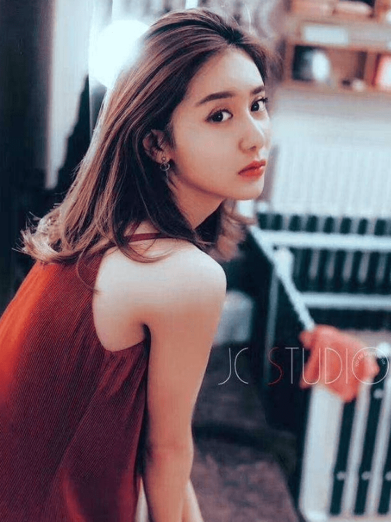305cc1f10d8840d2b64a6e1eec04b680.png